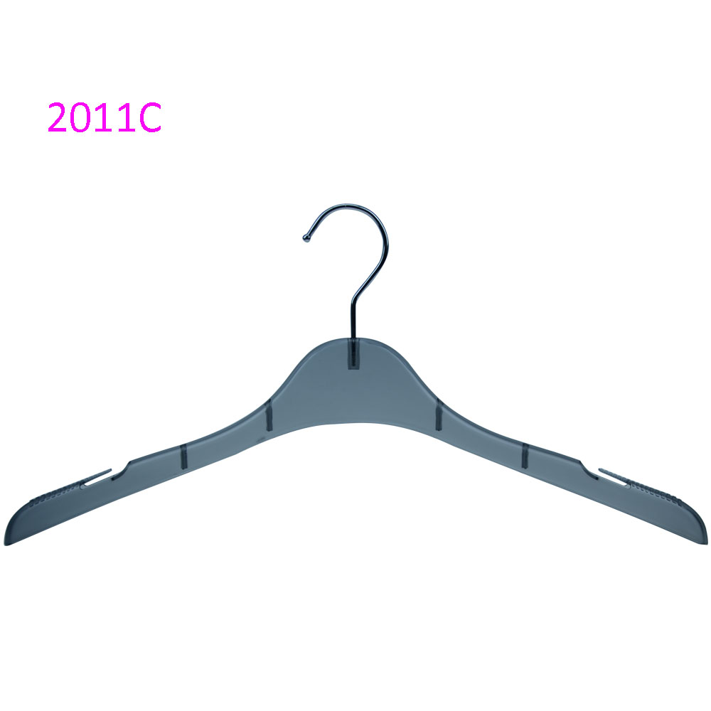 Non slip surface treatment customized male hangers